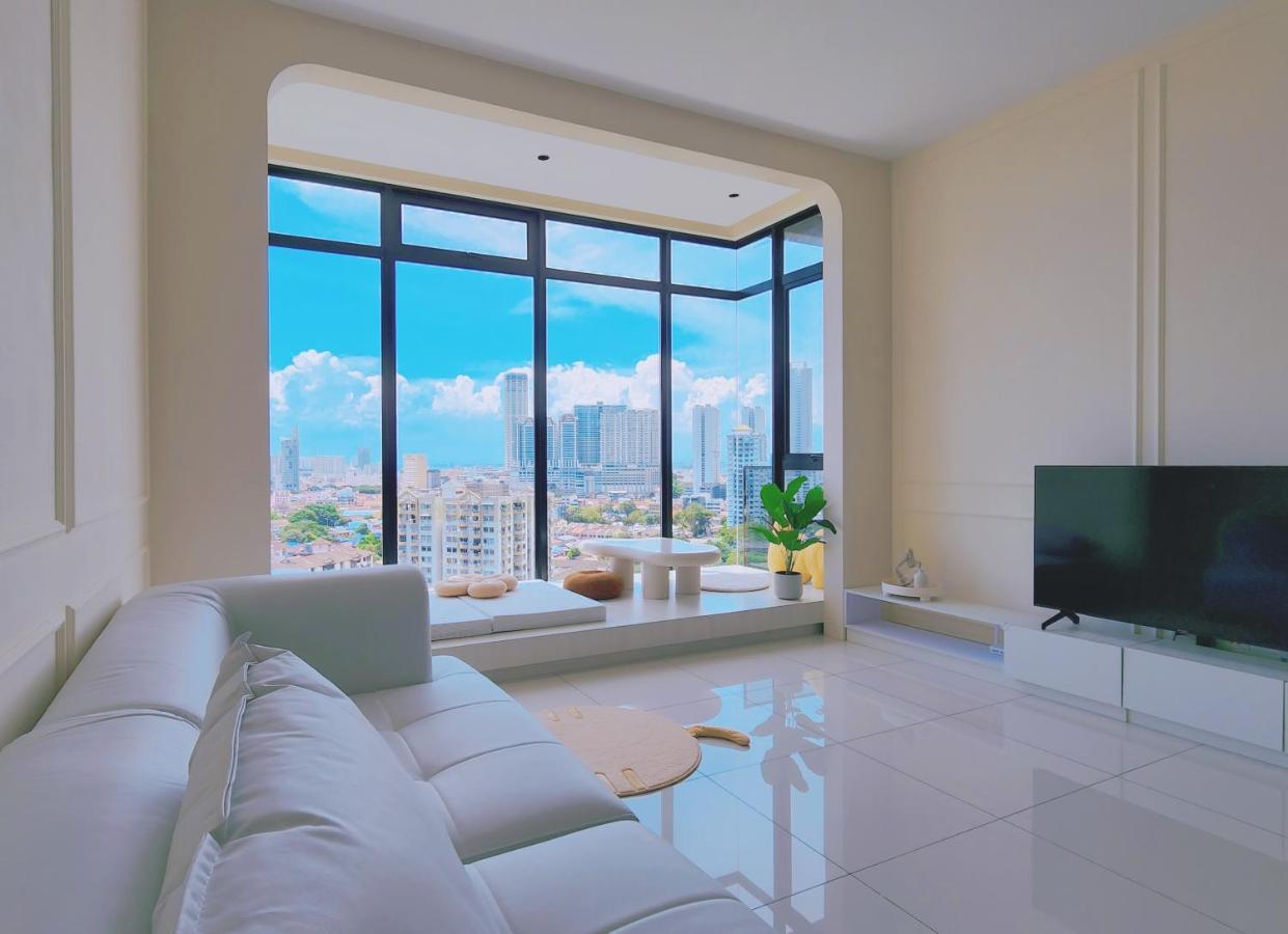 Skypool With Seaview 8Pax Beacon Executive Suites - Georgetown City Centre - 3Km To Komtar Exterior photo