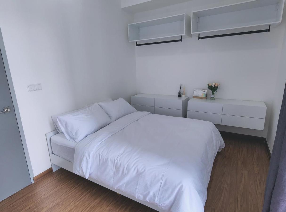 Skypool With Seaview 8Pax Beacon Executive Suites - Georgetown City Centre - 3Km To Komtar Exterior photo