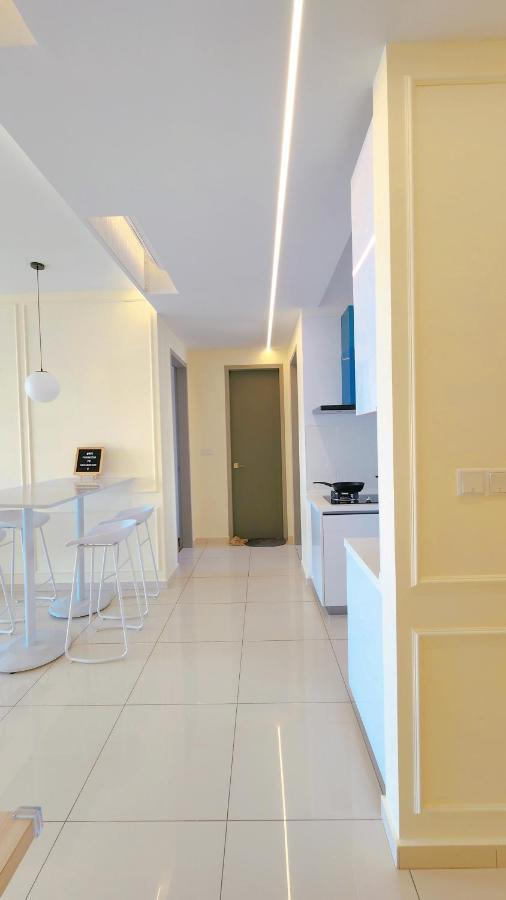 Skypool With Seaview 8Pax Beacon Executive Suites - Georgetown City Centre - 3Km To Komtar Exterior photo