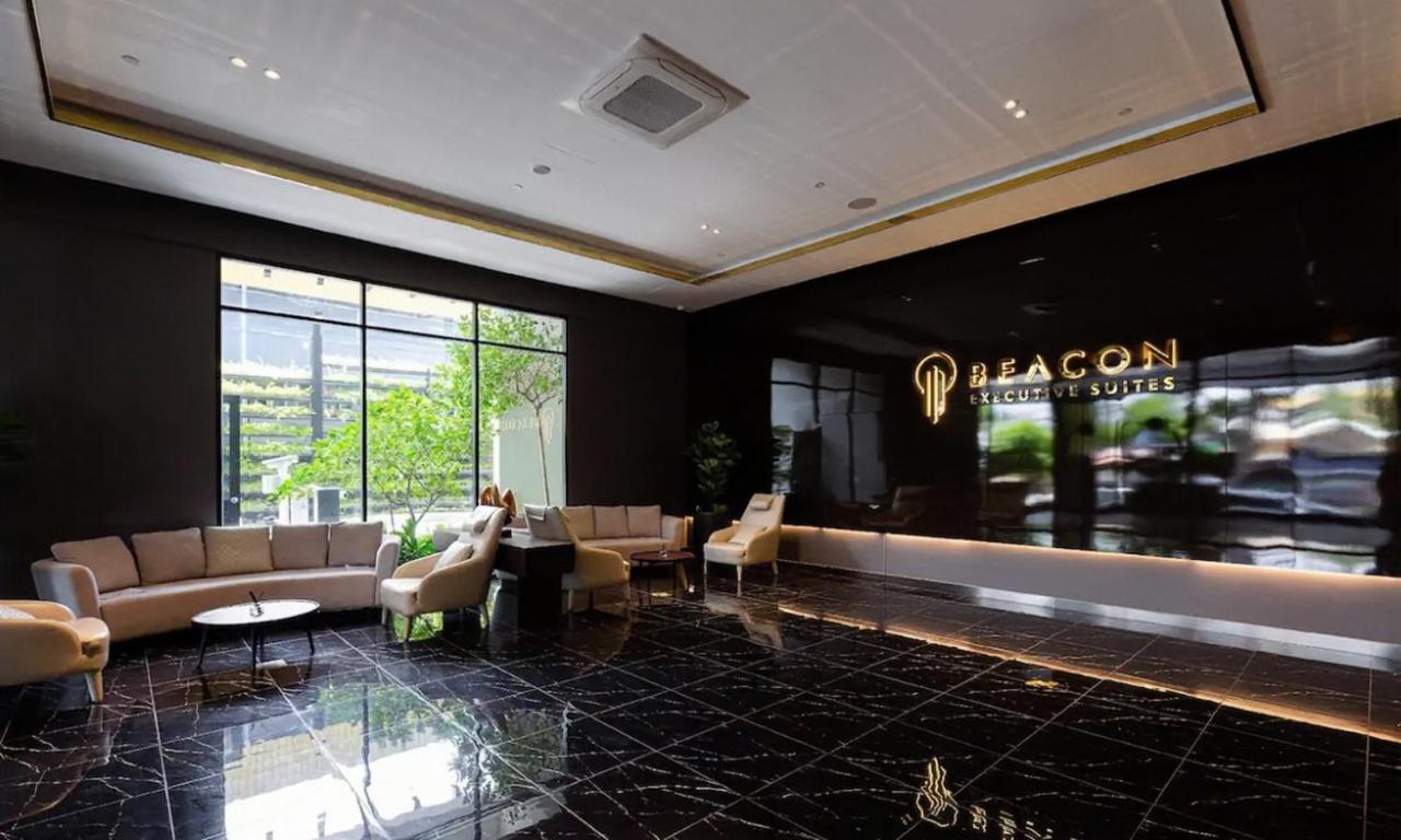 Skypool With Seaview 8Pax Beacon Executive Suites - Georgetown City Centre - 3Km To Komtar Exterior photo